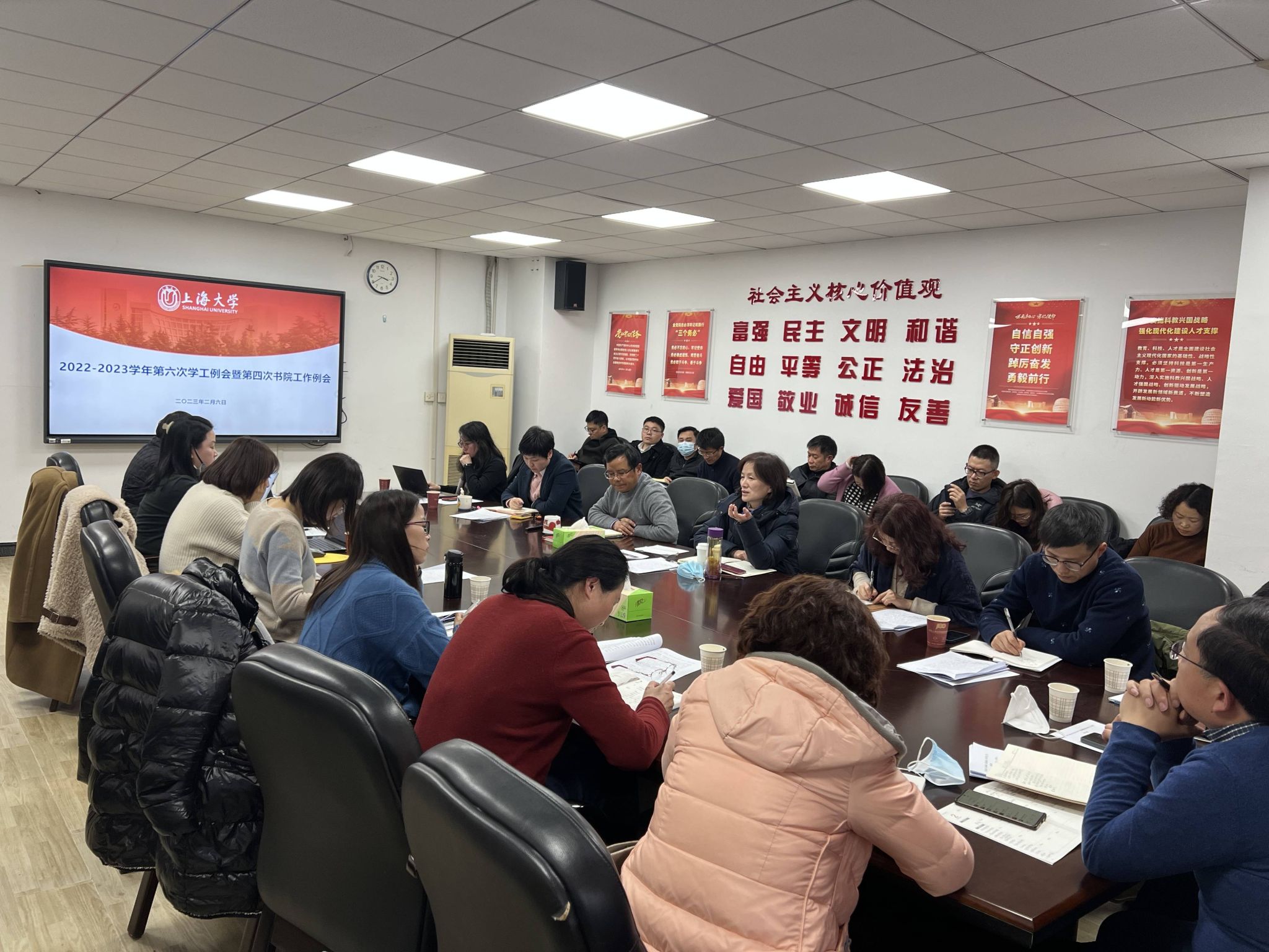 b1c1bb479f57d615e9926d6cb546dcf(1).jpg b1c1bb479f57d615e9926d6cb546dcf(1).jpg