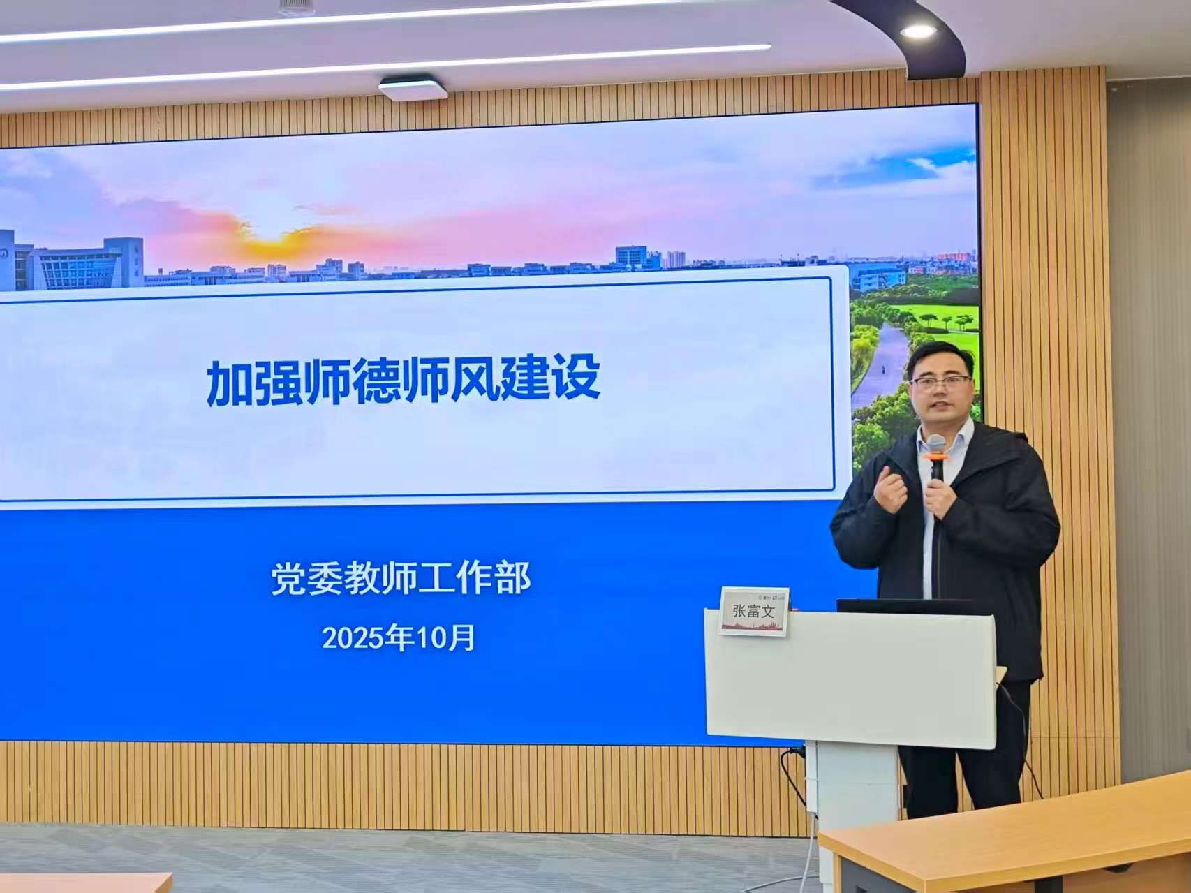 f9ce851e6943eb0b11d2842e767dcf59.jpg f9ce851e6943eb0b11d2842e767dcf59.jpg