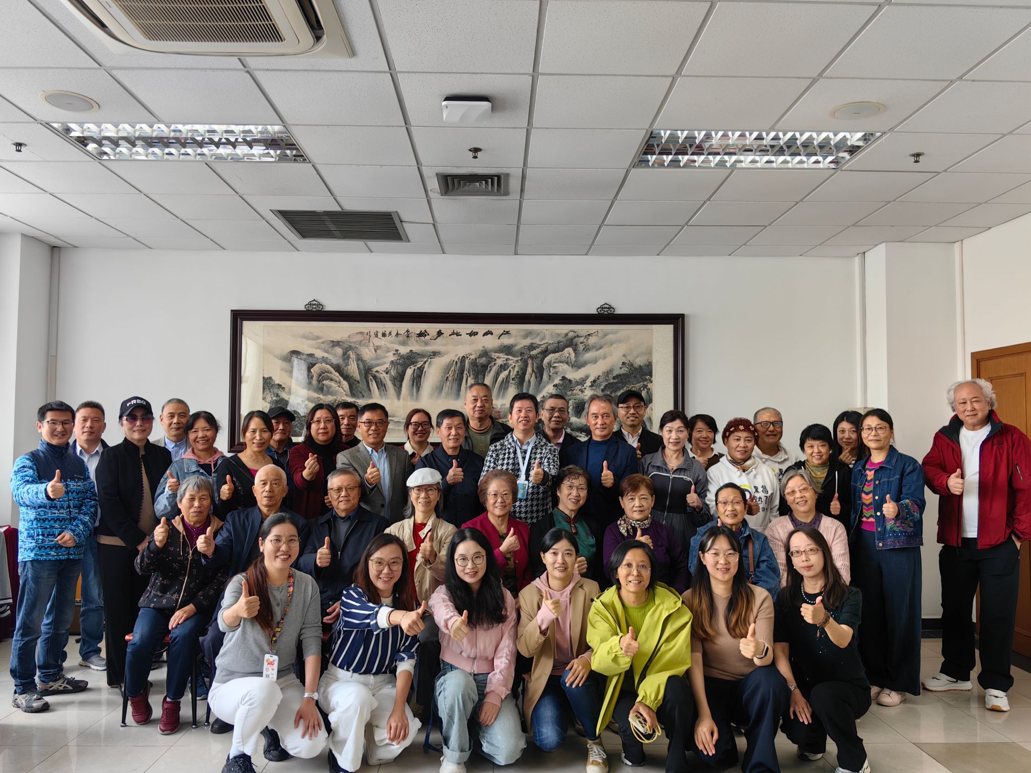 22a0085ef290fc105c0df5deb4f71f2.jpg 22a0085ef290fc105c0df5deb4f71f2.jpg