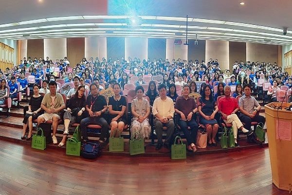 大合照.jpg 大合照.jpg